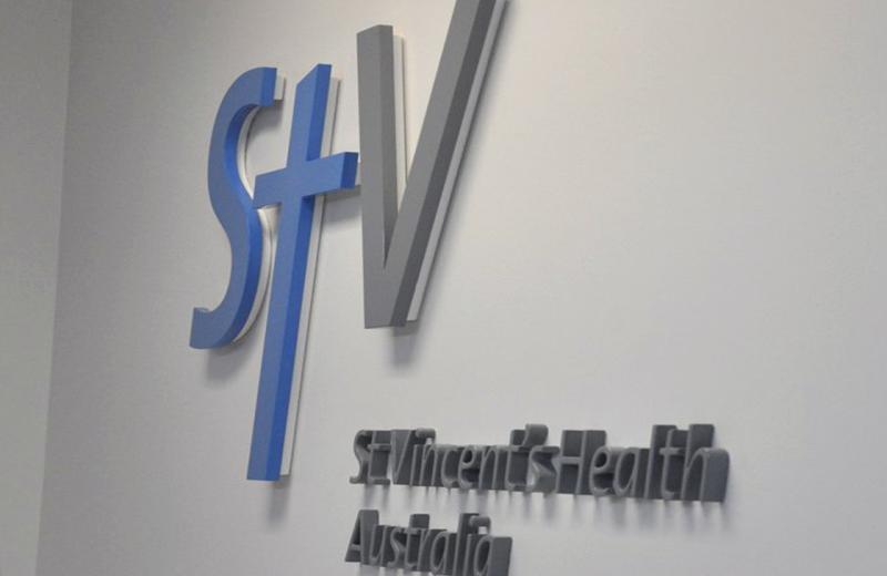st-vincents-health-office-wall-sign-in-3d