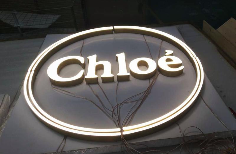 chloe-letters-on