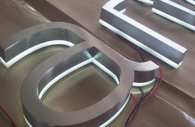 brushed-stainless-steel-with-back-glow