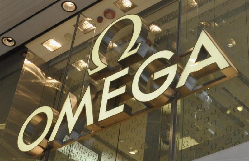 omega-front-lit-illuminated-letters-with-rims