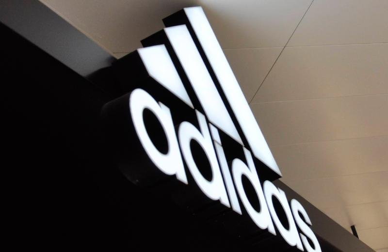 adidas-white-face-letters