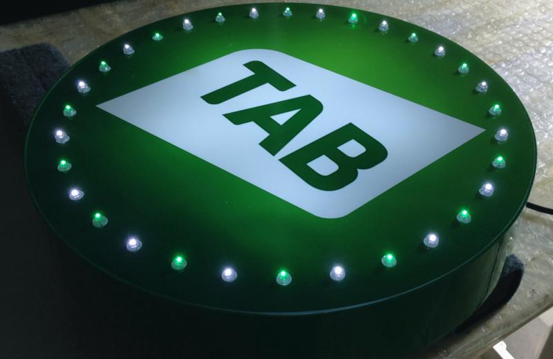 tab-single-sided-round-lightbox-with-flashers