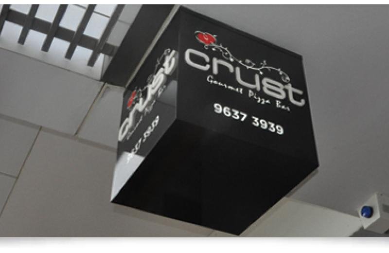perspex_cube_sign_6