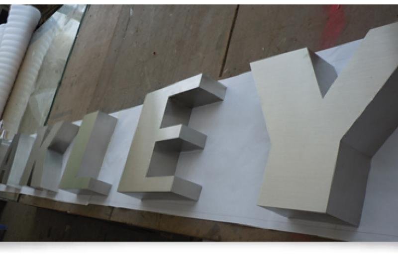 stainless_steel_fabricated_signage_10
