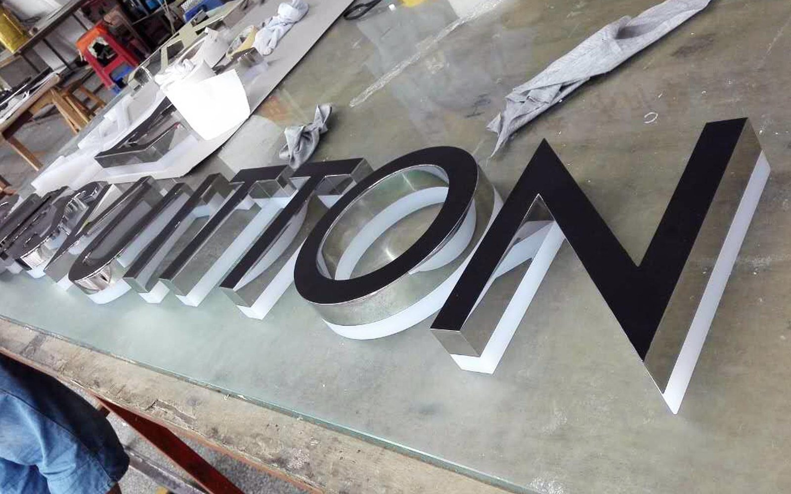 Lv-letters-with-mirror-polished-stainless-steel