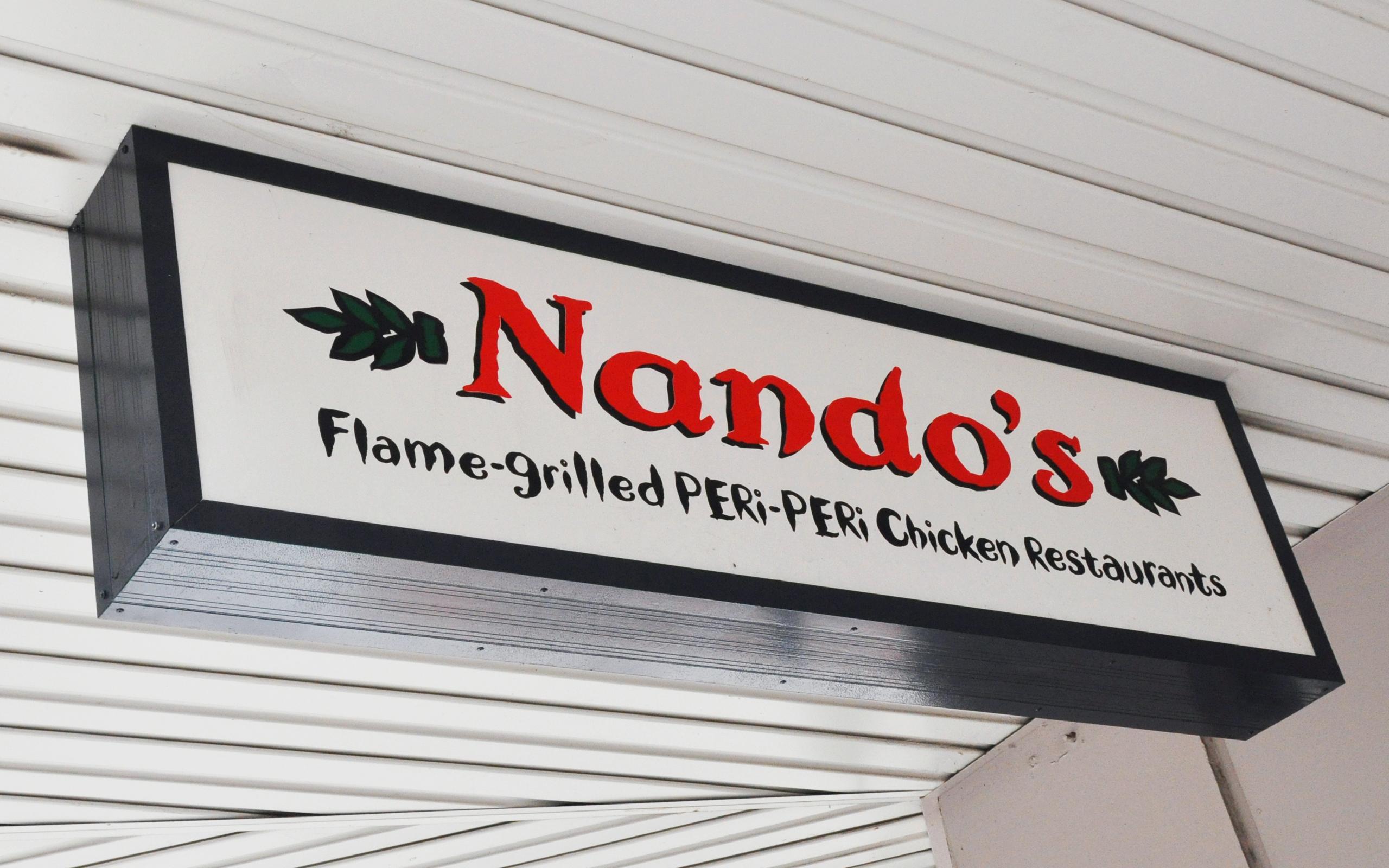 nandos-under-awning-light-box