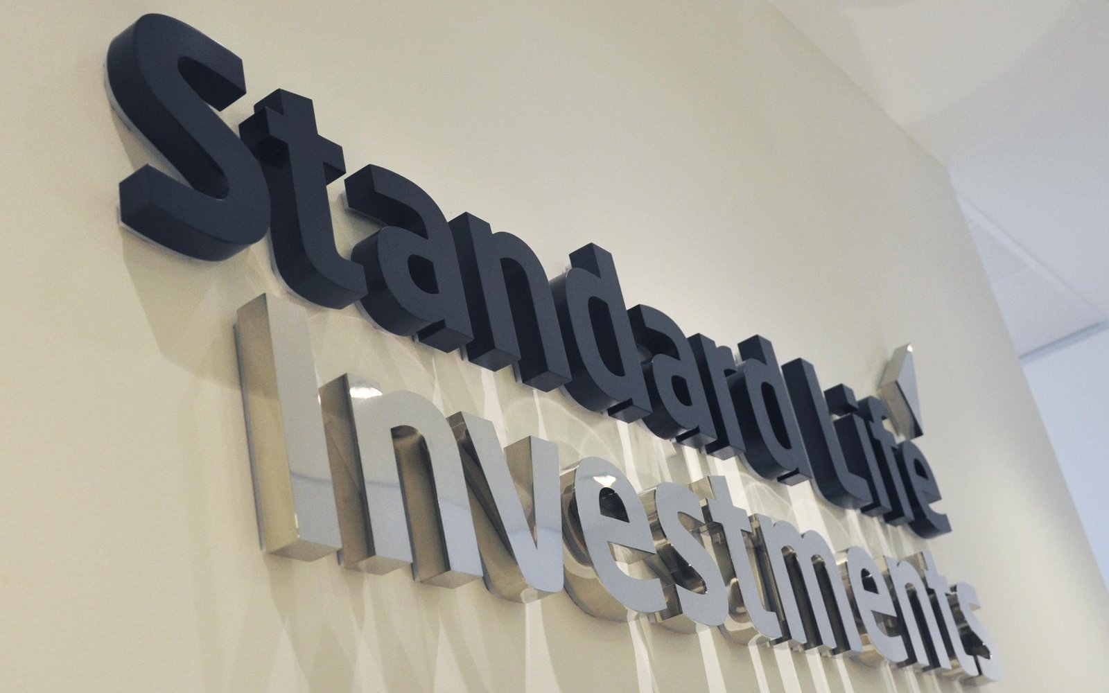 mirror-polished-logo-office-reception-sign